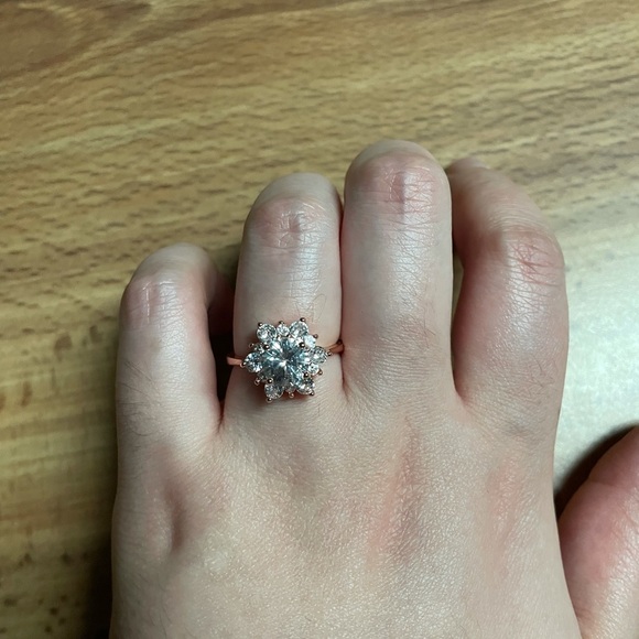 Star ring - Picture 11 of 16